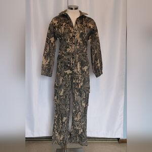 Fashion Nova Women’s XS Camo Cargo Jumpsuit Button Front
